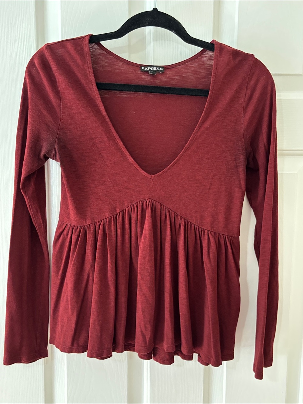 Express Women's Burgundy V-Neck Long Sleeve Babydoll Top
